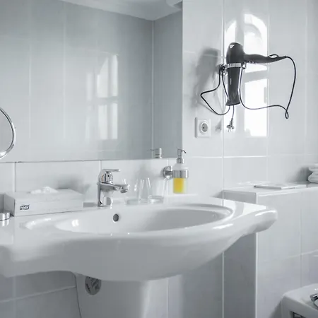 Spreezeit מלון 3*